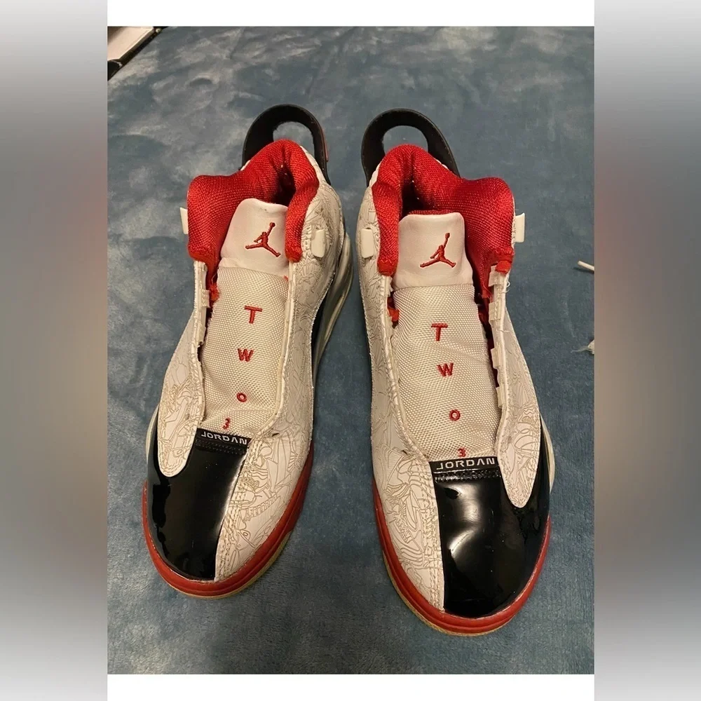 Jordan TWO 3 Dynamic Red-white Sneakers/size 7.5